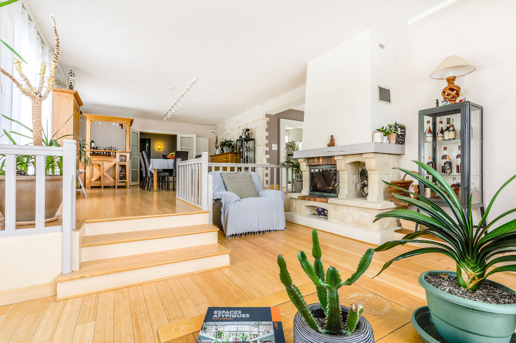 Photo Demeure  familiale des seventies entièrement rénovée image 3/6