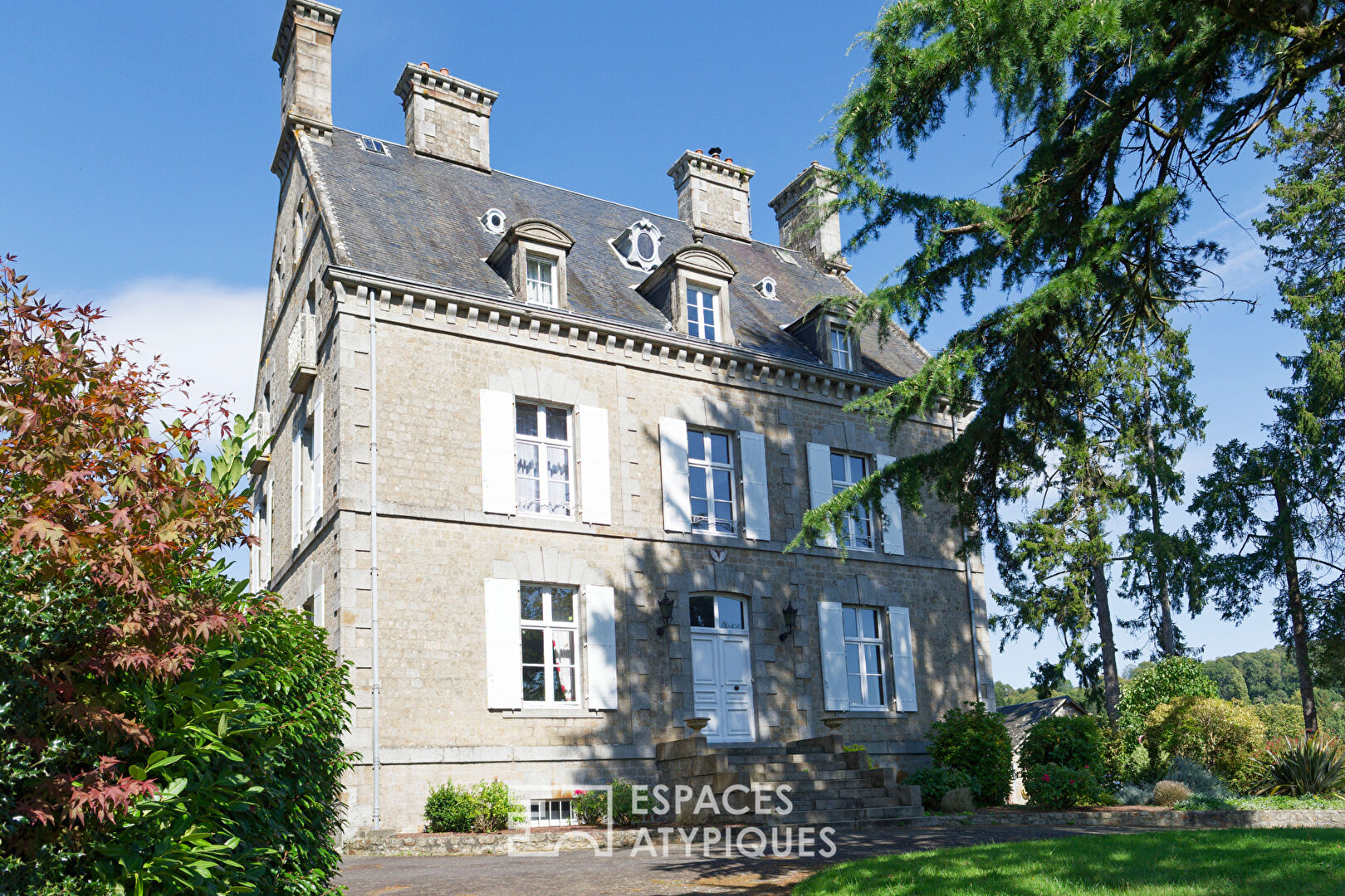 Photo Propriété du XVII ème Siècle et ses dépendances image 3/6