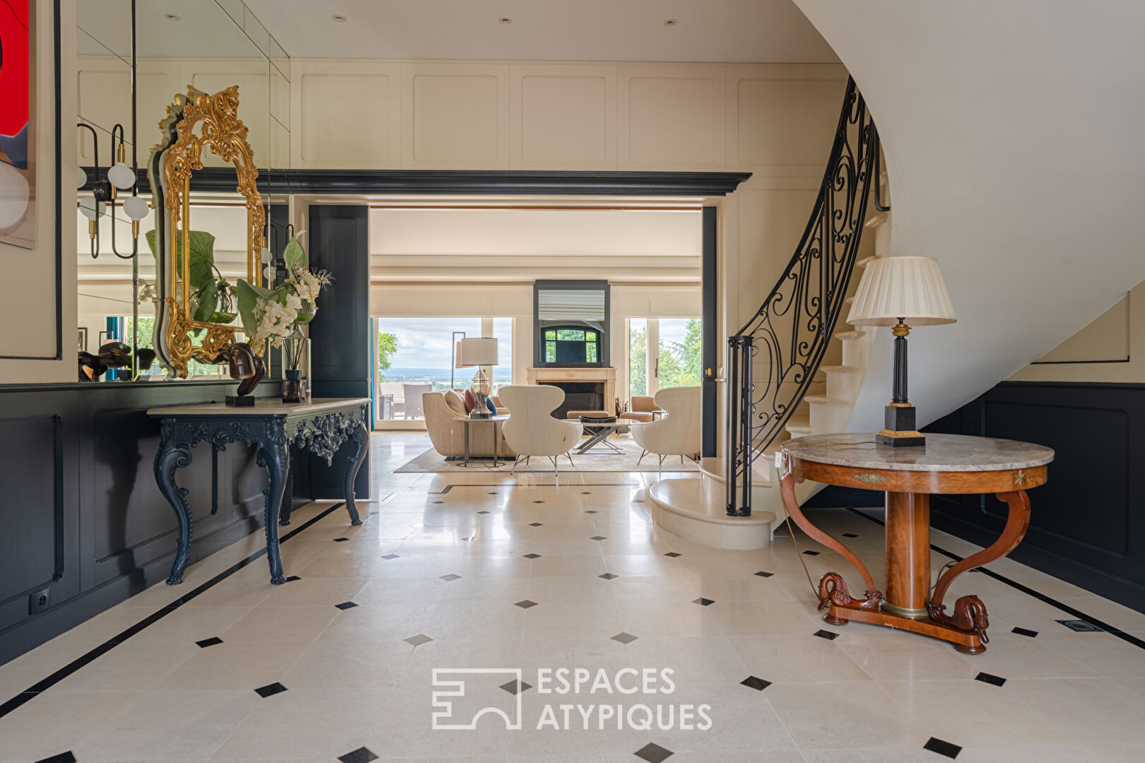 Photo Maison d'architecte avec piscine chauffée et vue sur la vallée image 5/6