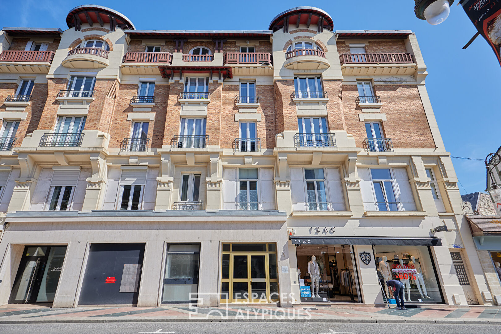 Appartement rénové dans ancien hôtel devenu résidence de standing