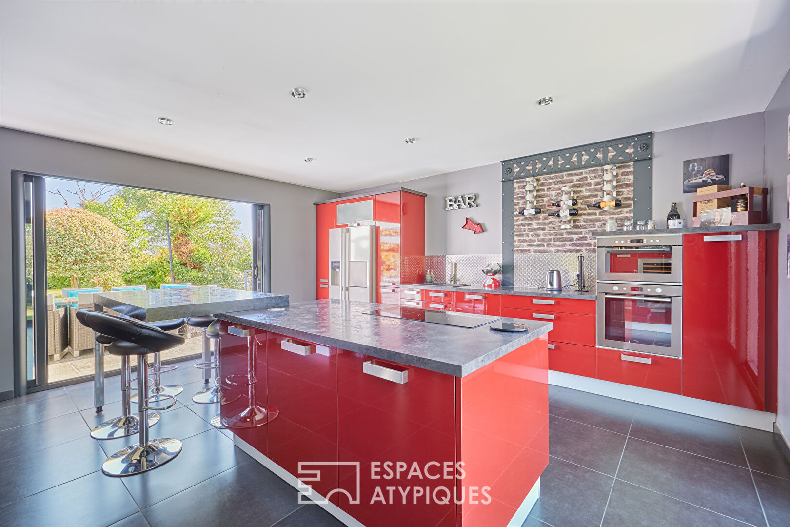 Photo Contemporaine de caractère avec piscine image 4/6