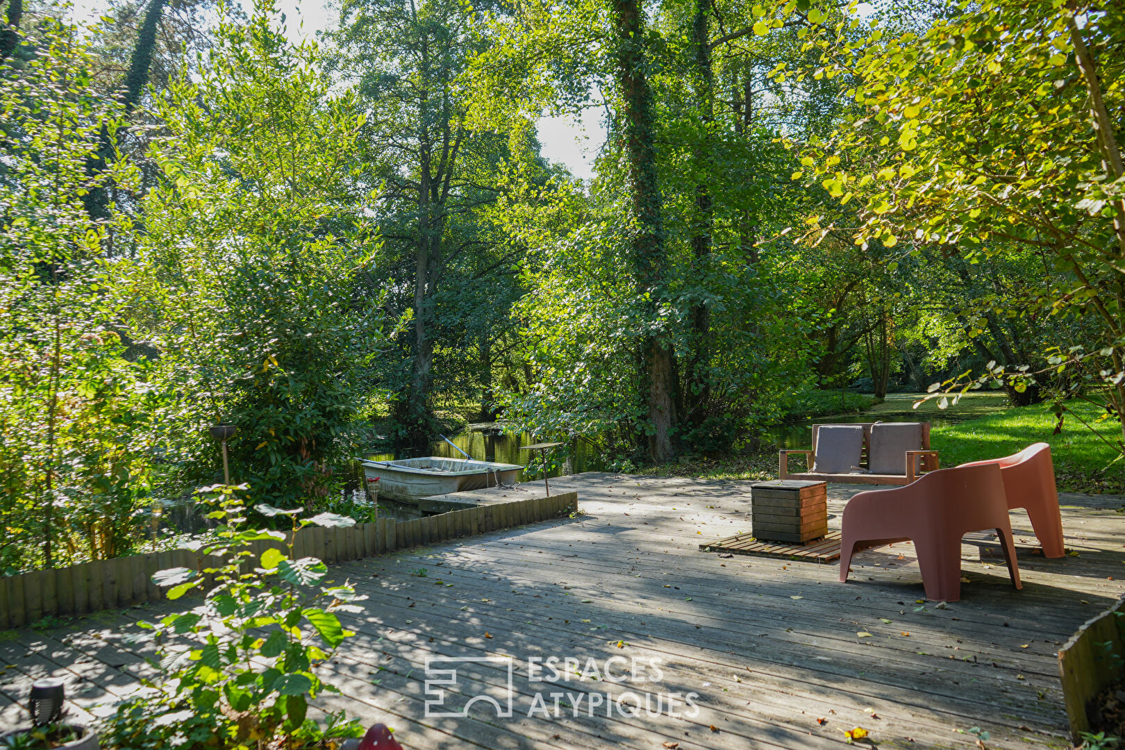 Photo Chalet de loisir avec étang privé image 3/6