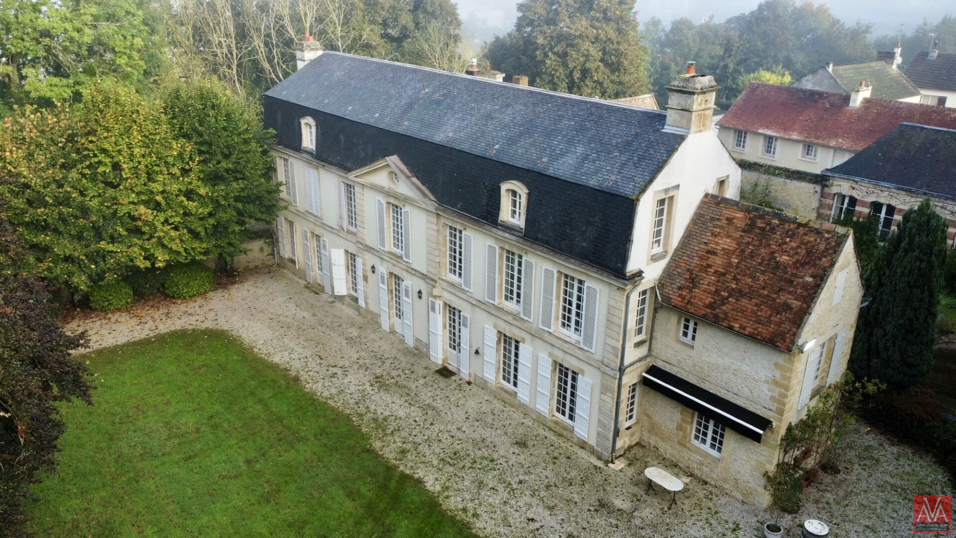 Photo Demeure de caractère, 5 minutes Caen Est 10 pièce(s) 335 m2 habitables sur parcelle de 4214 m² image 2/6