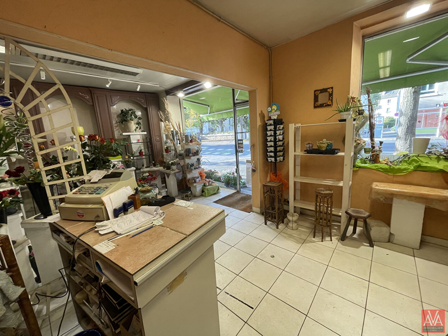 Boutique et atelier fleuriste Caen proximité cimetière