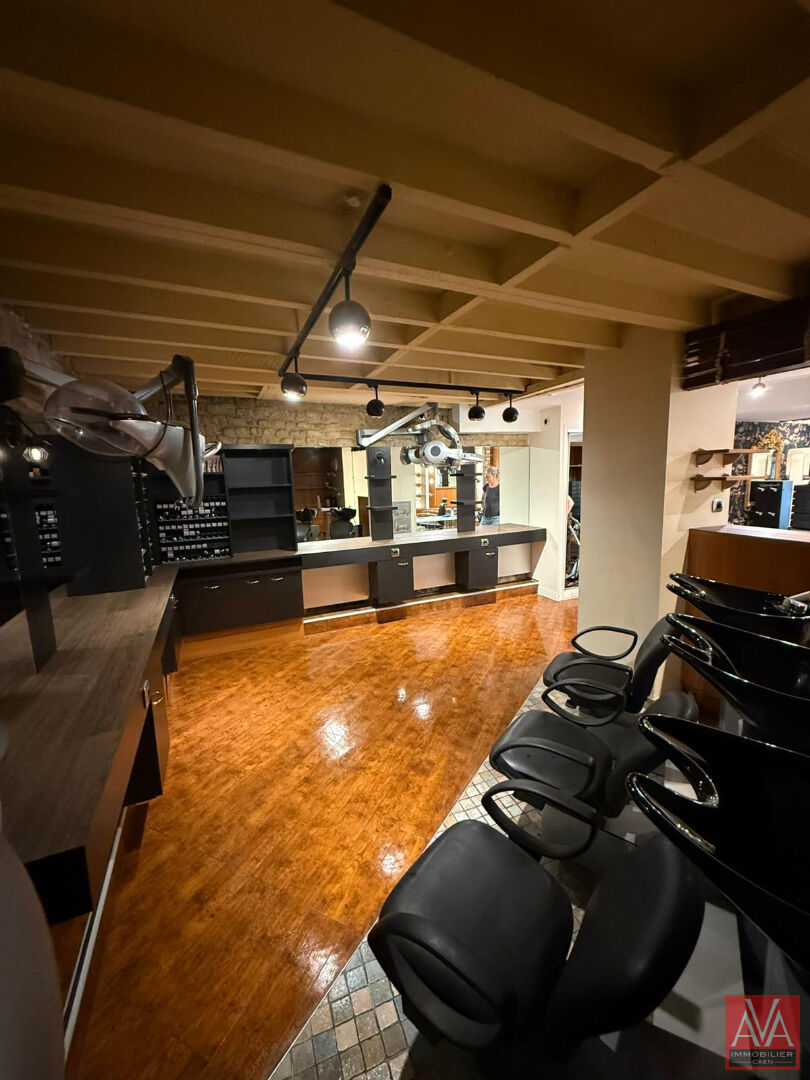 Photo SALON DE COIFFURE CAEN UNIVERSITE image 2/4