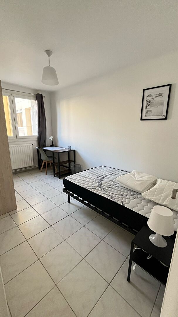 Photo T4 Rénové En Colocation image 6/6