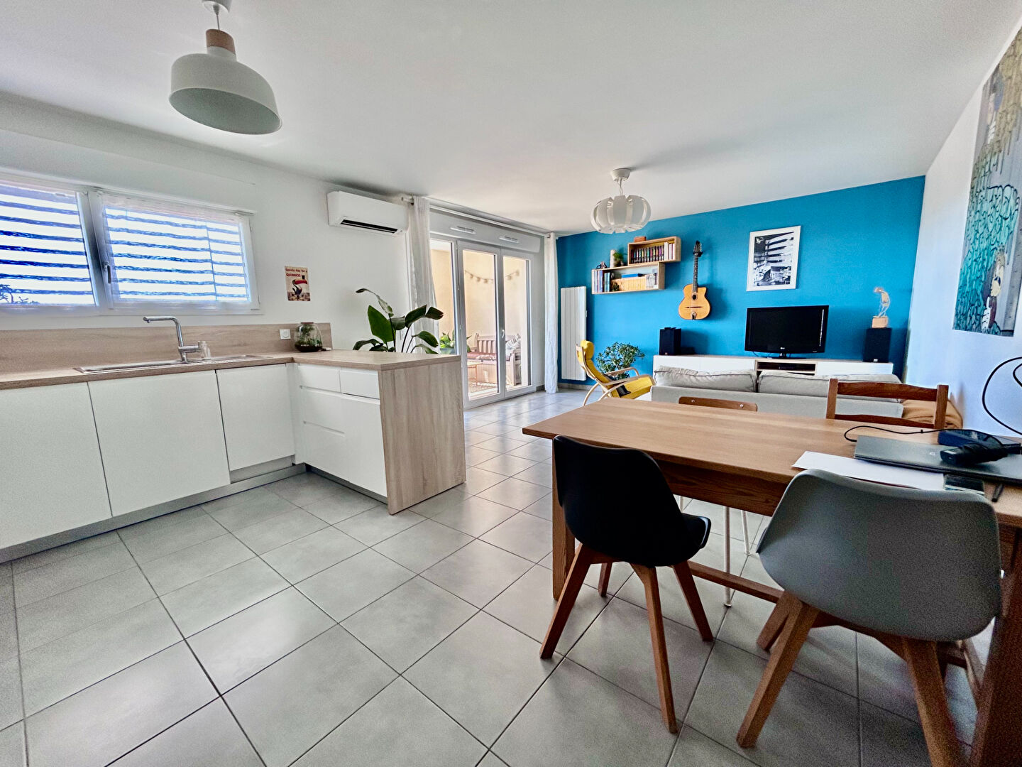 Photo Appartement T3 dernier étage avec terrasse plein sud ! image 2/6