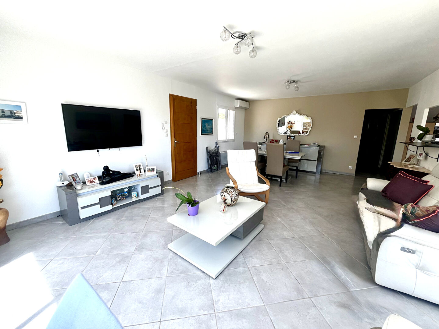 Photo À Vendre Charmante Maison à Murviel-lès-Montpellier 130 m² avec Jardin, Terrasse & Piscine image 2/6