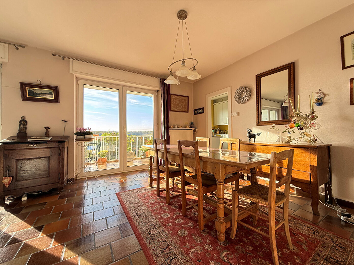 Photo Appartement 5 pièces 89,6 m² image 2/6