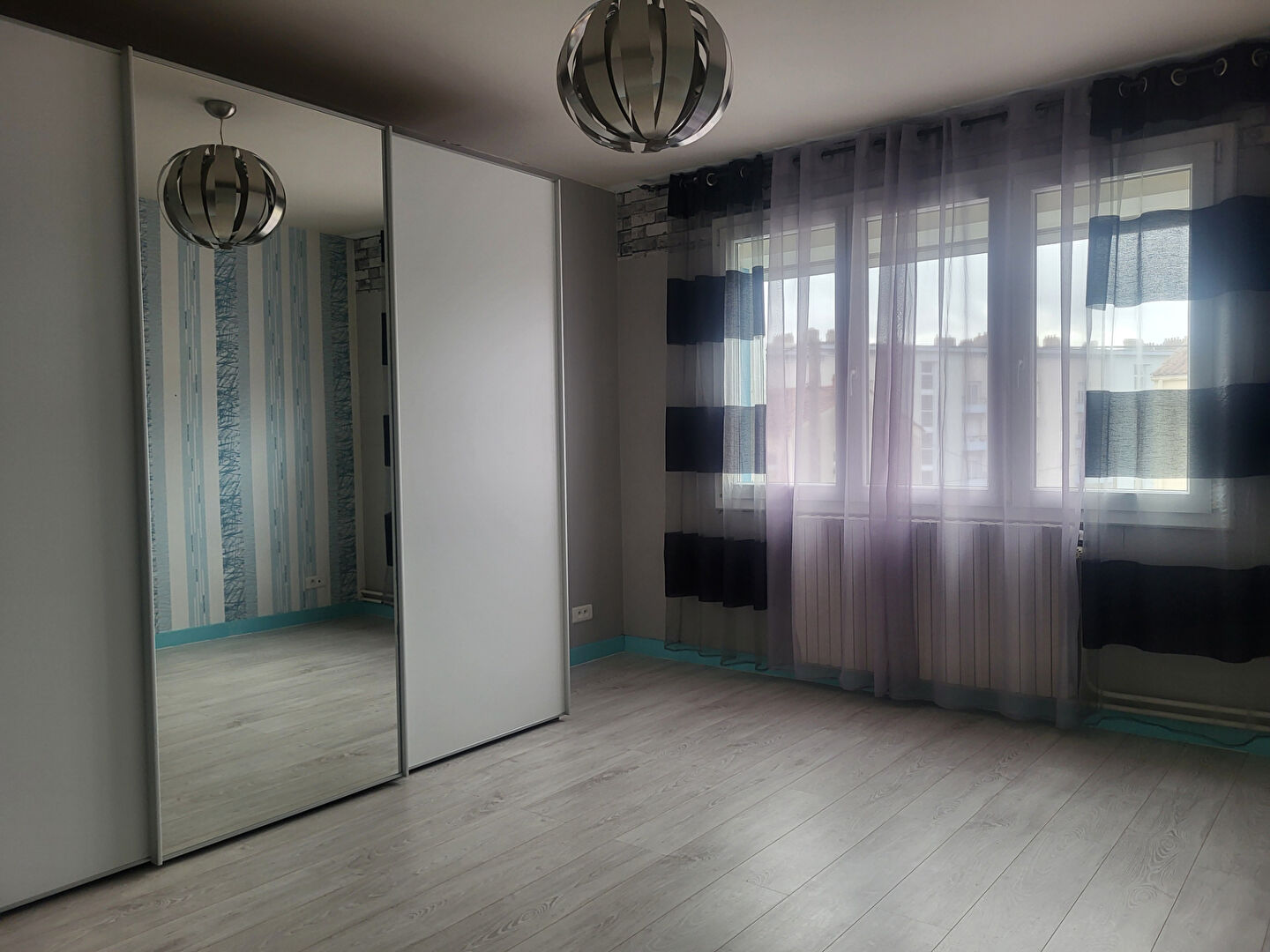 Photo Maison de 5 pièce(s) - 97.90 m2 image 6/6