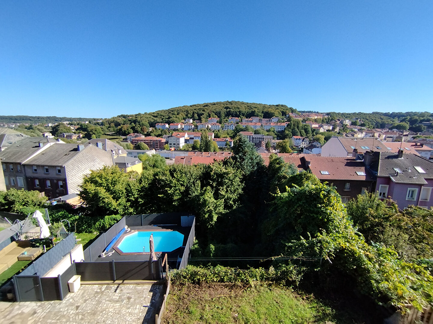 Appartement 3 pièces 64.4 m2 avec double garage et jardin