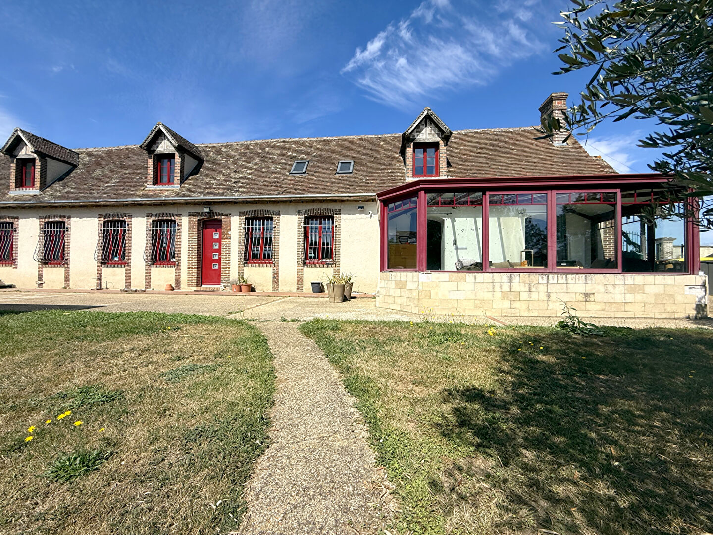 Photo 25 minutes HOUDAN image 1/6