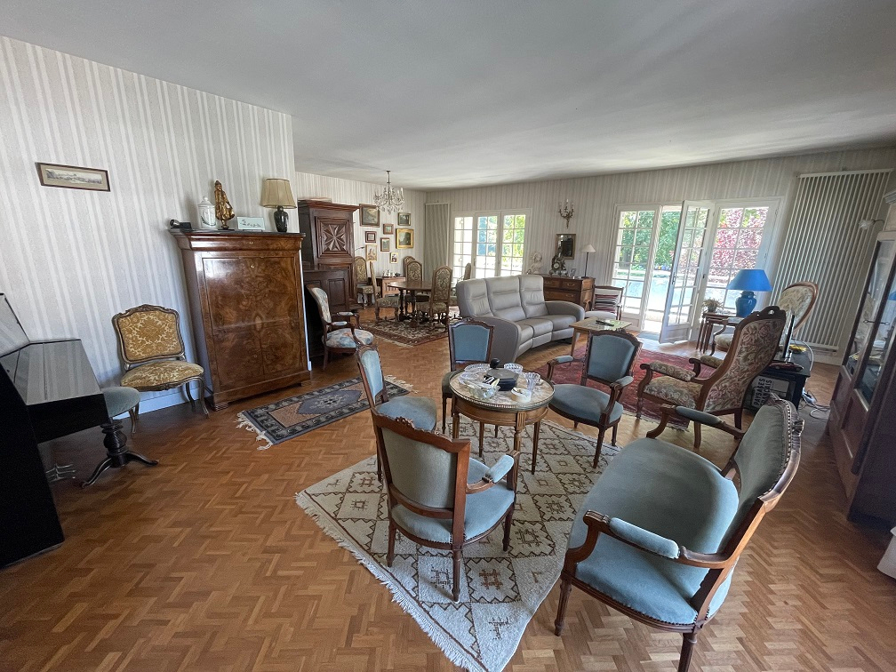 Photo Maison 7 pièce(s) 190 m2, 5/6 chambres. image 2/6