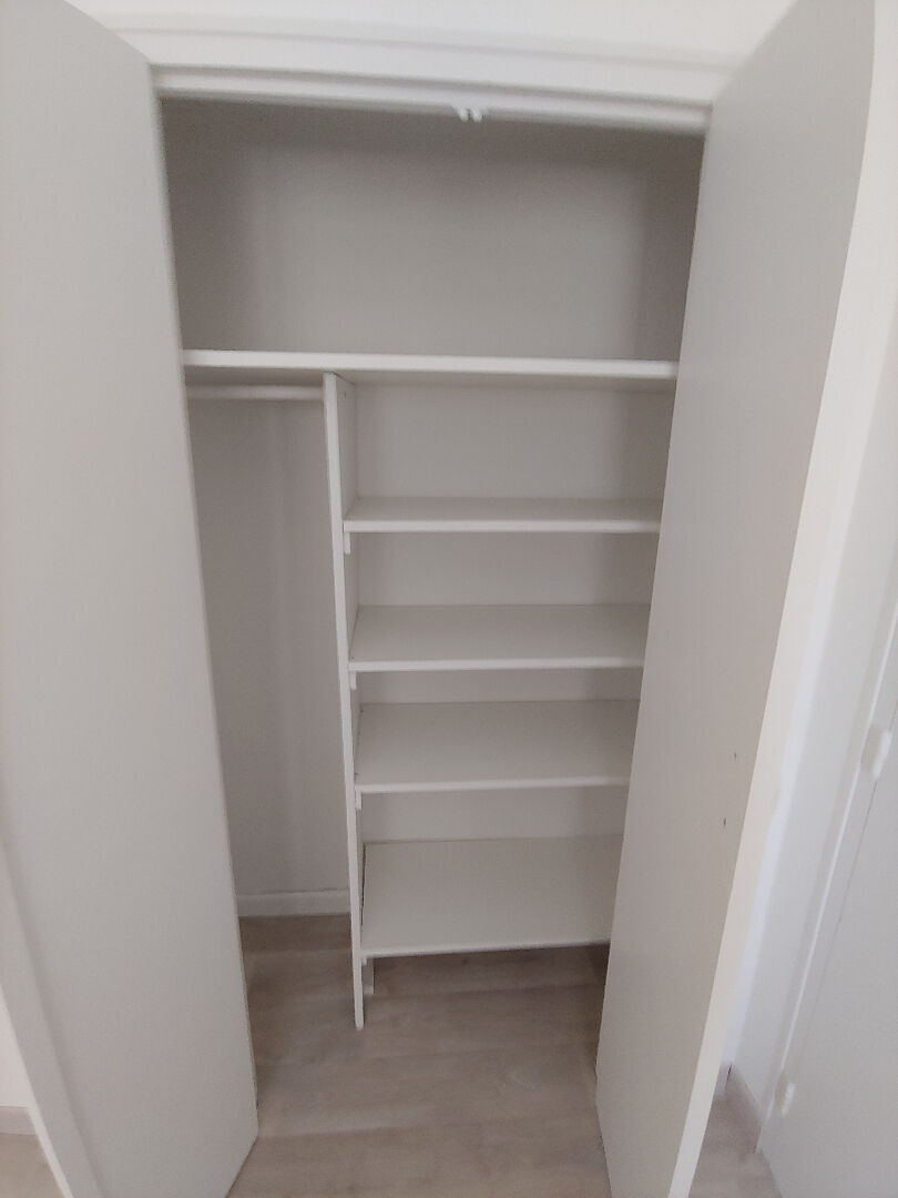 Photo Appartement  F3, balcon, garage, jardin , quartier hopital. image 6/6