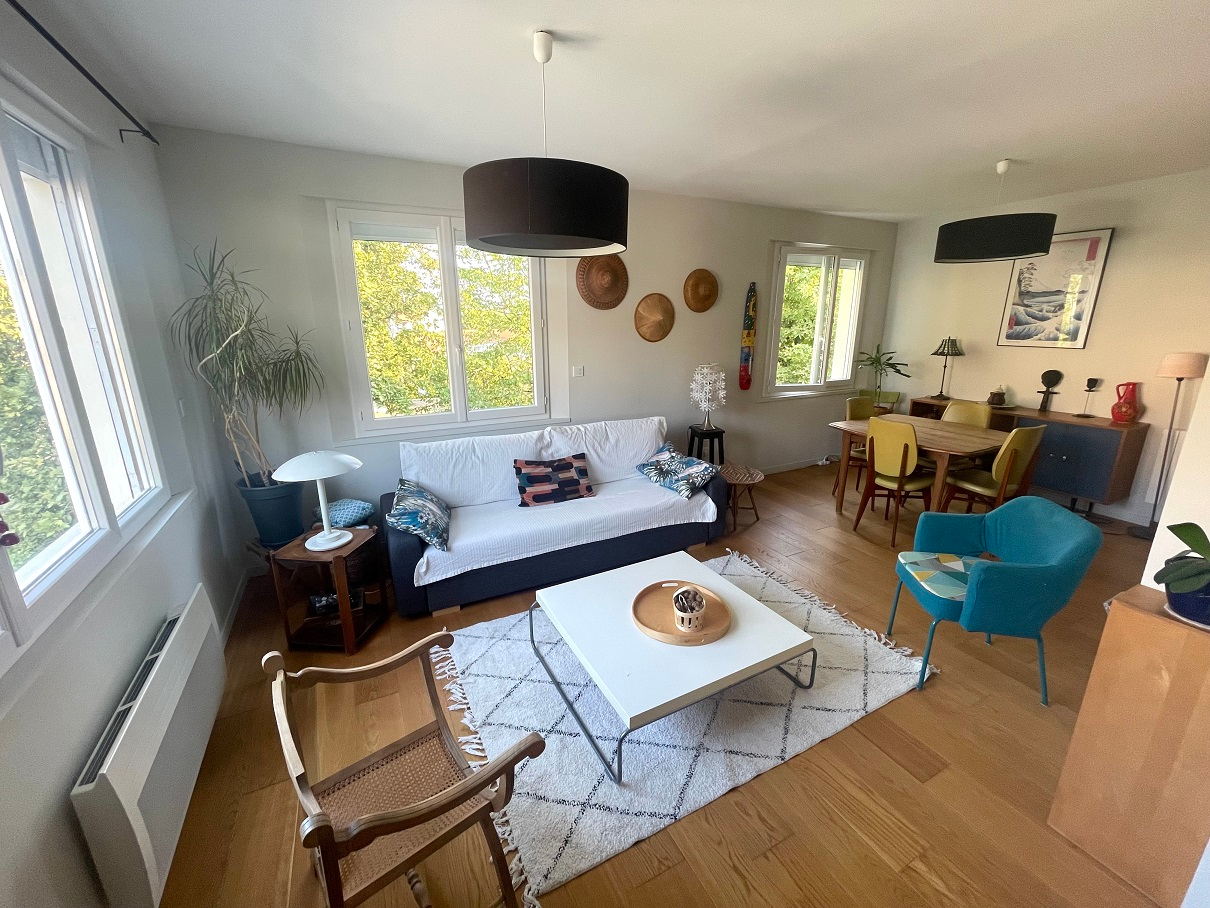 Photo Immeuble de rapport Perigueux 193 m2. image 2/6