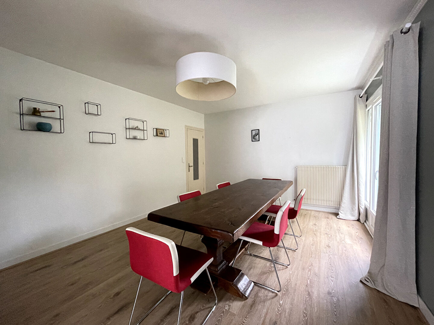 Photo Appartement T3 parking couvert et piscine image 4/6