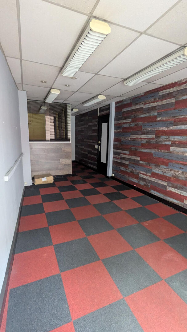 Photo Local commercial Périgueux 2 pièce(s) image 1/4