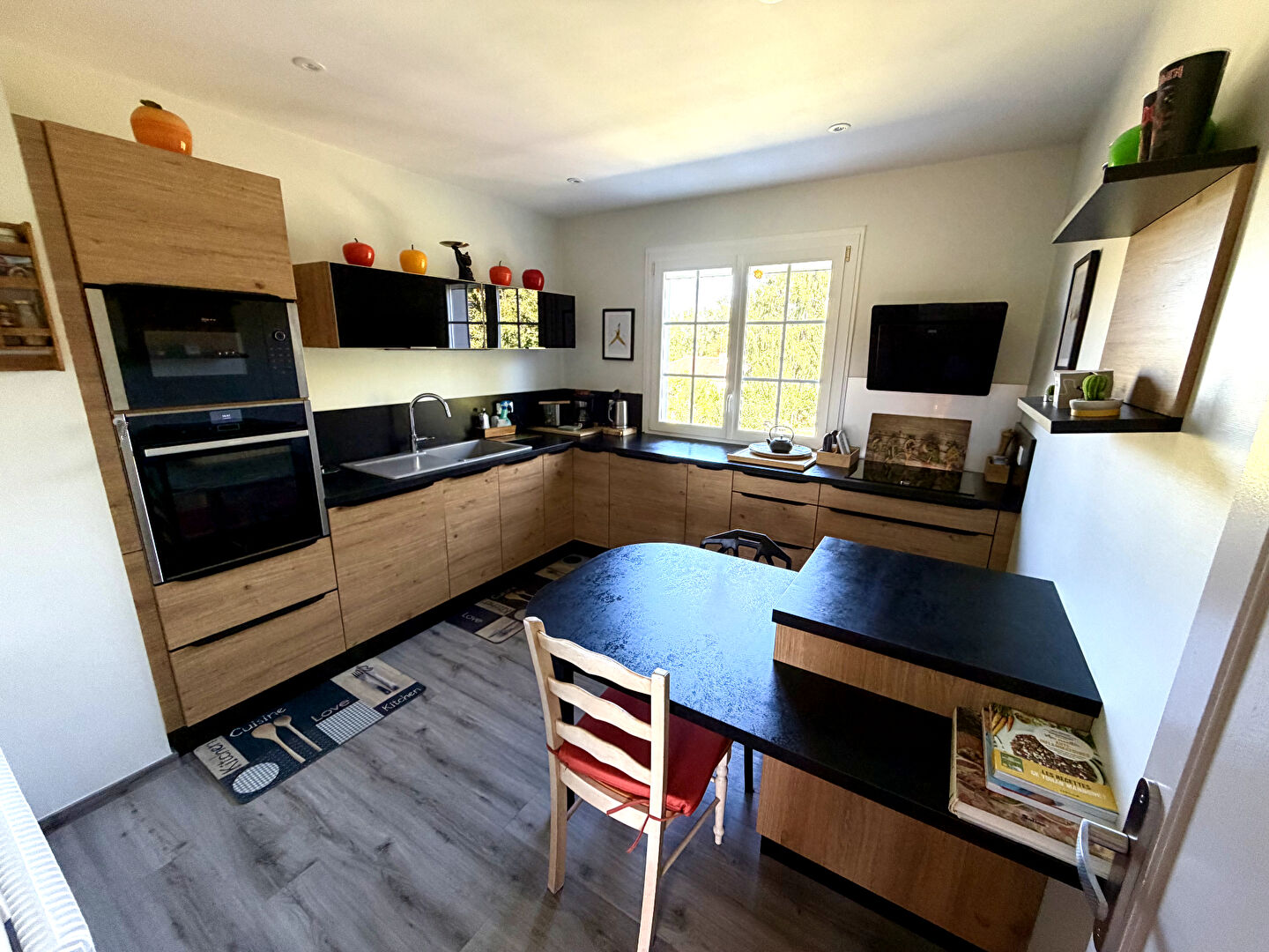 Photo Maison 4 chambres beau jardin et garage. image 2/6