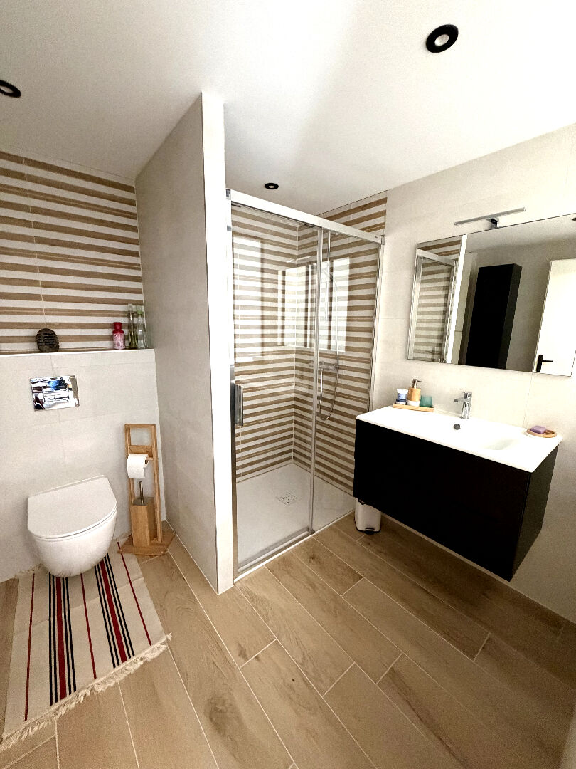 Photo Maison 4 chambres beau jardin et garage. image 5/6