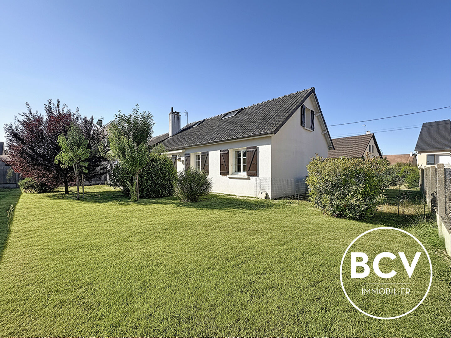 CHAMPHOL (28) Maison T6 double garage et jardin exposé Sud-Ouest