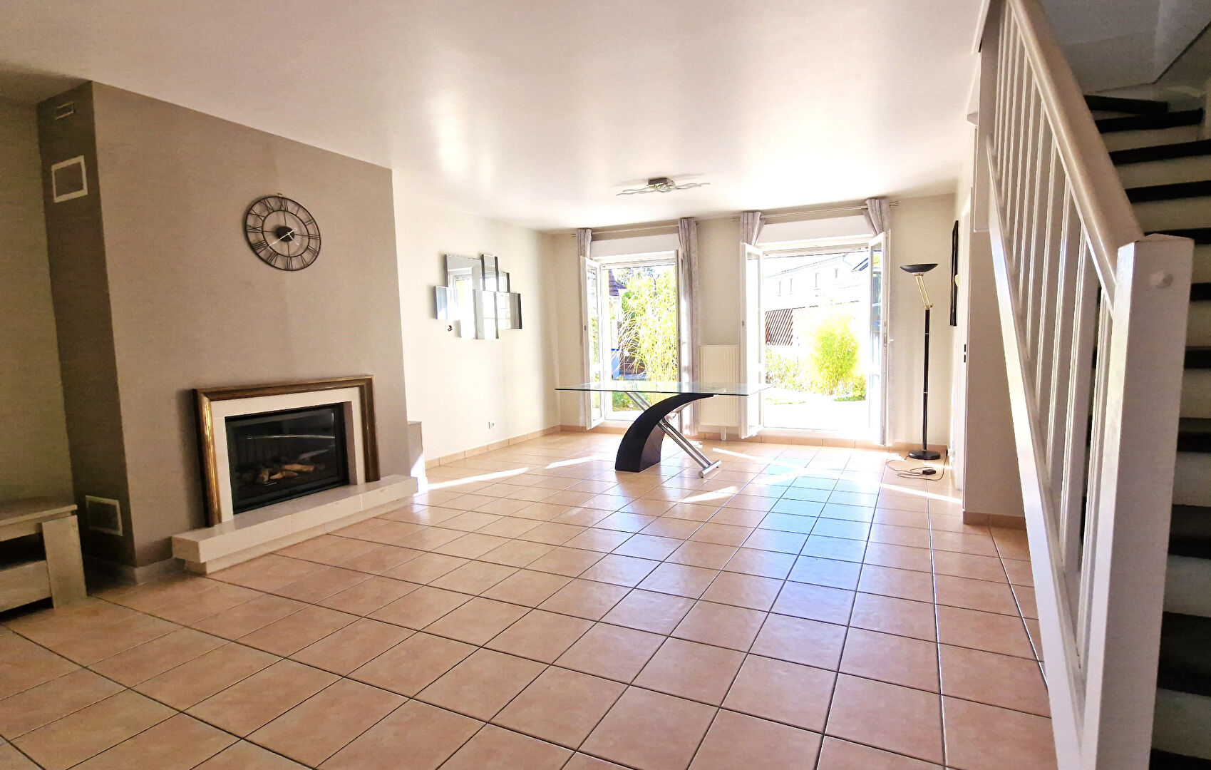 Maison MAGNY LES HAMEAUX 7 Pièces 131.22 m²