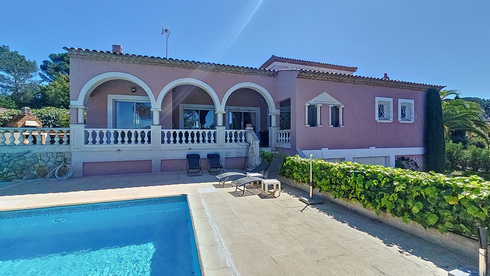 Photo VILLA FREJUS TOUR DE MARE image 3/6