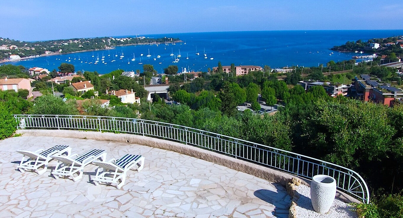 Photo VILLA AGAY image 3/6
