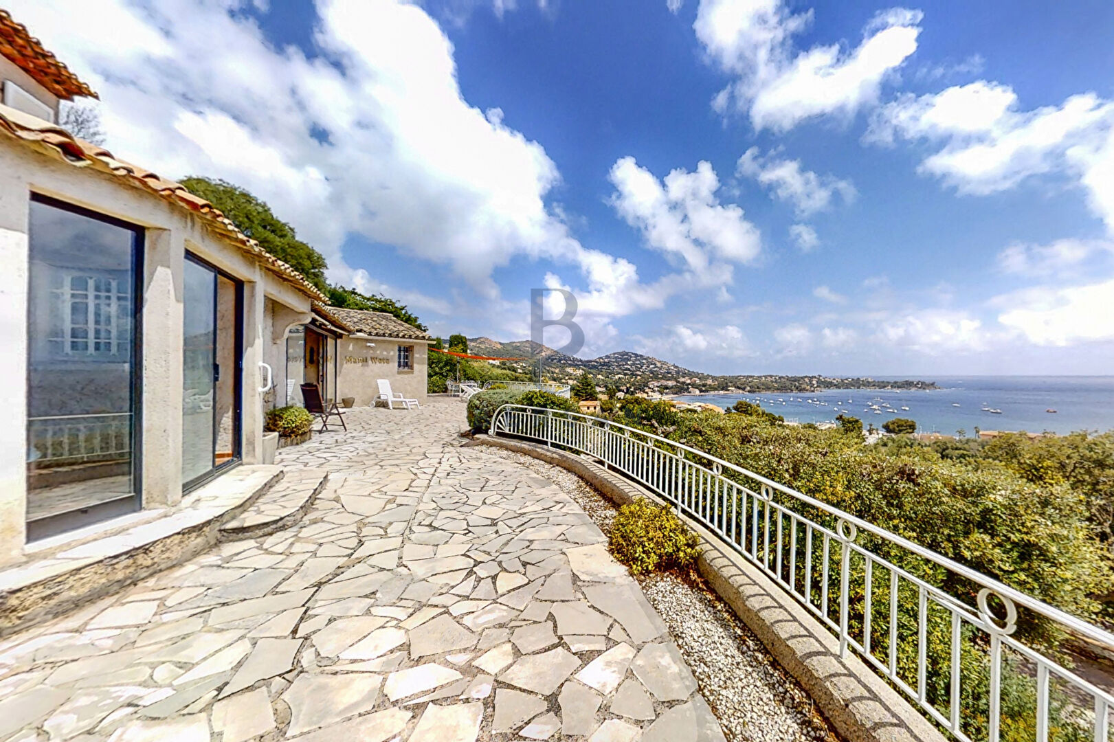 Photo VILLA AGAY image 5/6