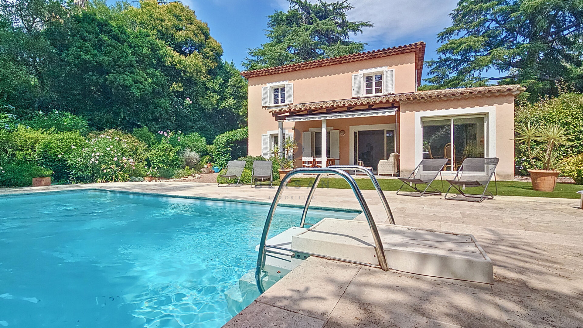 Photo VILLA VALESCURE PROCHE GOLF image 2/6