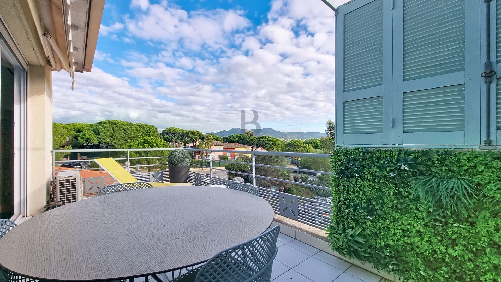 Photo APPARTEMENT FRÉJUS TOUR DE MARE image 2/6