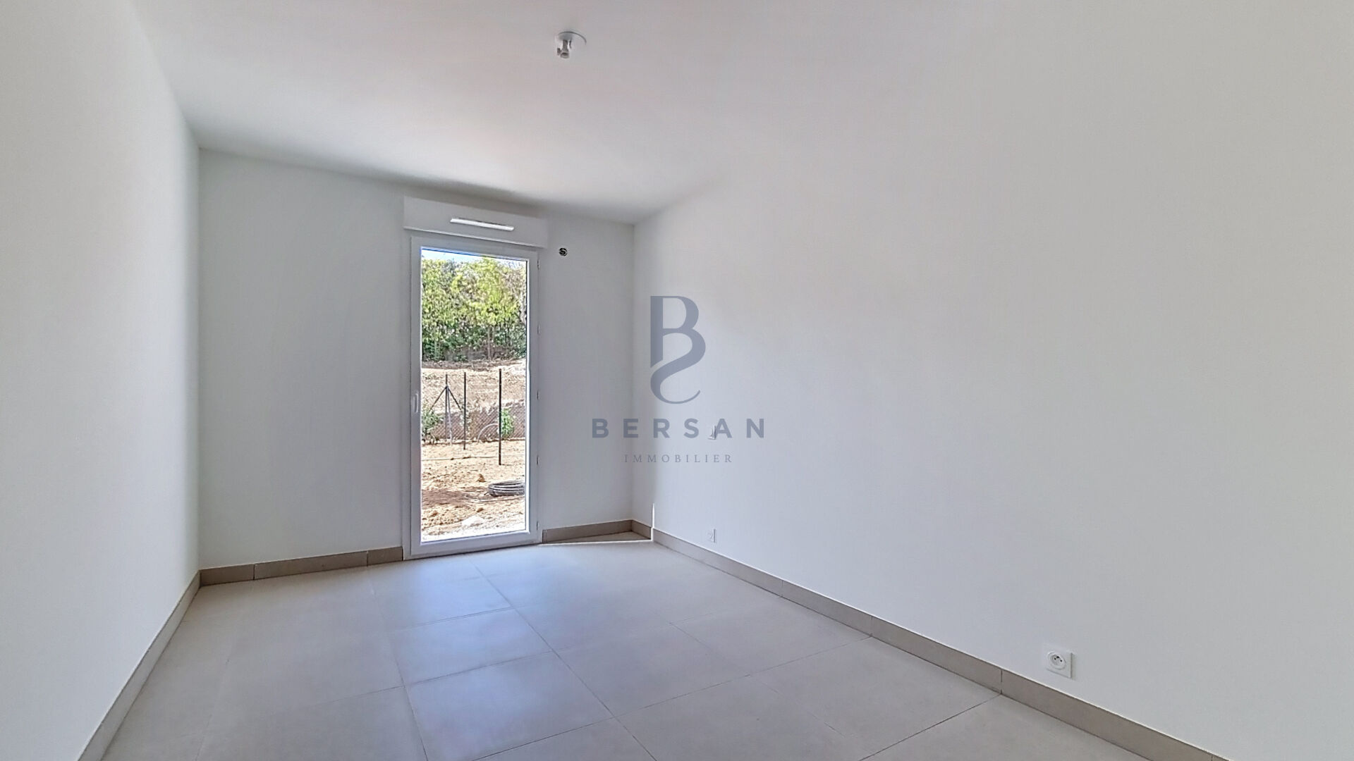 Photo APPARTEMENT TOUR DE MARE LIVRABLES IMMEDIATEMENT image 6/6