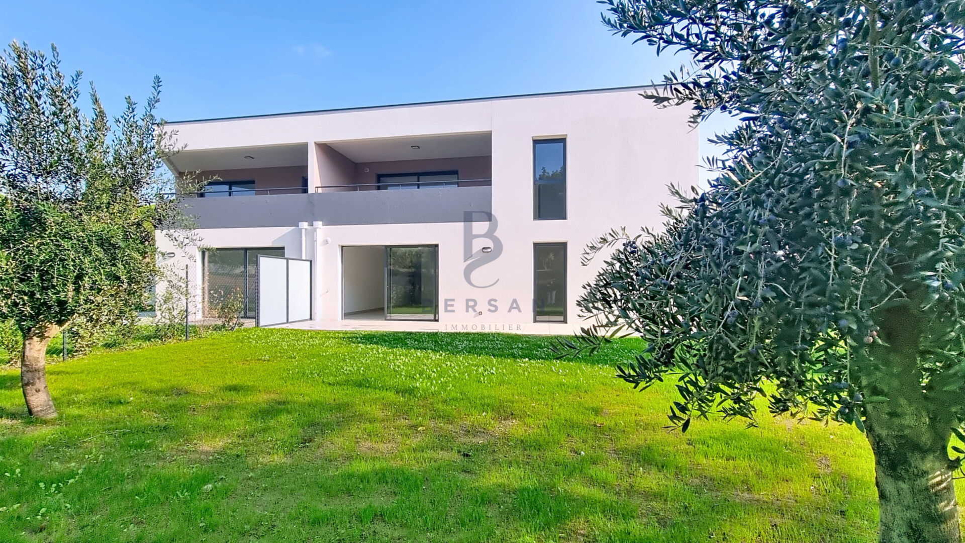 Photo APPARTEMENT TOUR DE MARE LIVRABLES IMMEDIATEMENT image 3/6