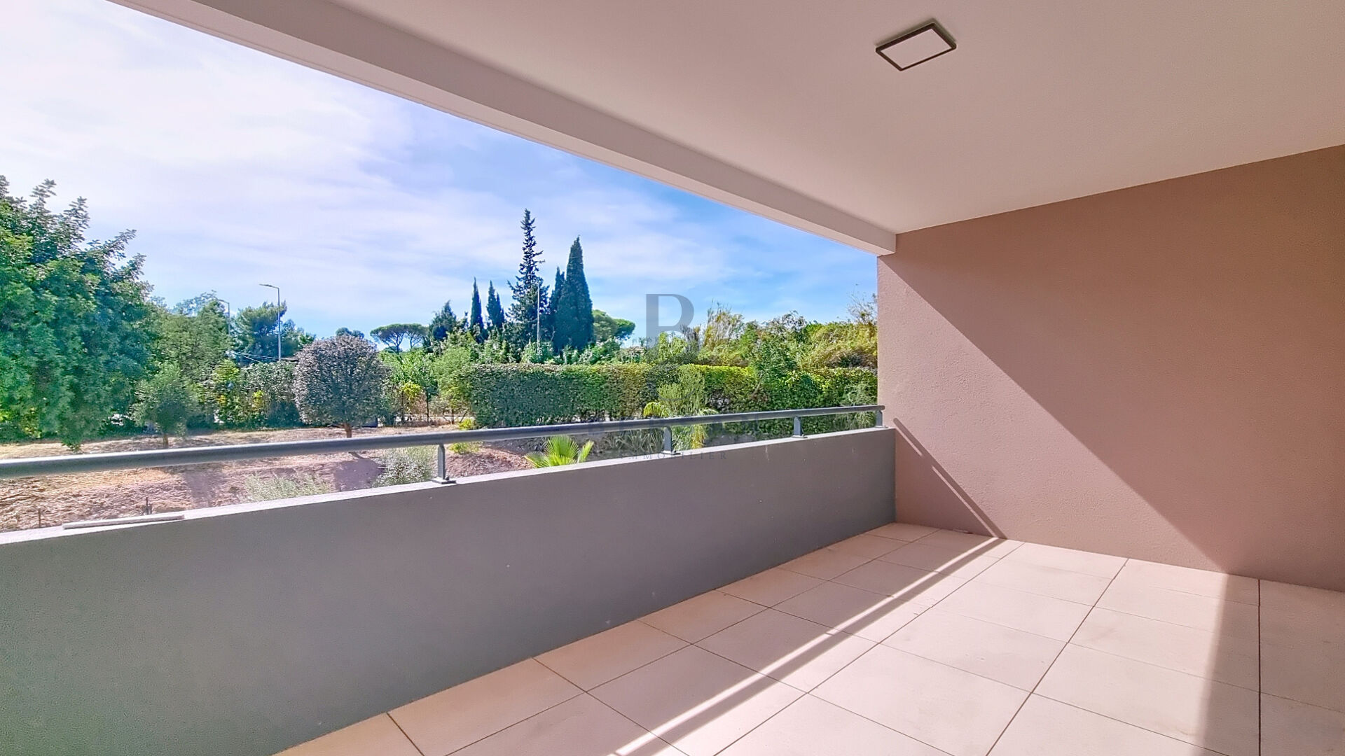 Photo APPARTEMENT TOUR DE MARE LIVRABLES IMMEDIATEMENT image 5/6