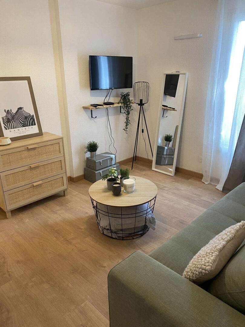 Photo Studio de standing Avignon faculté. image 4/5