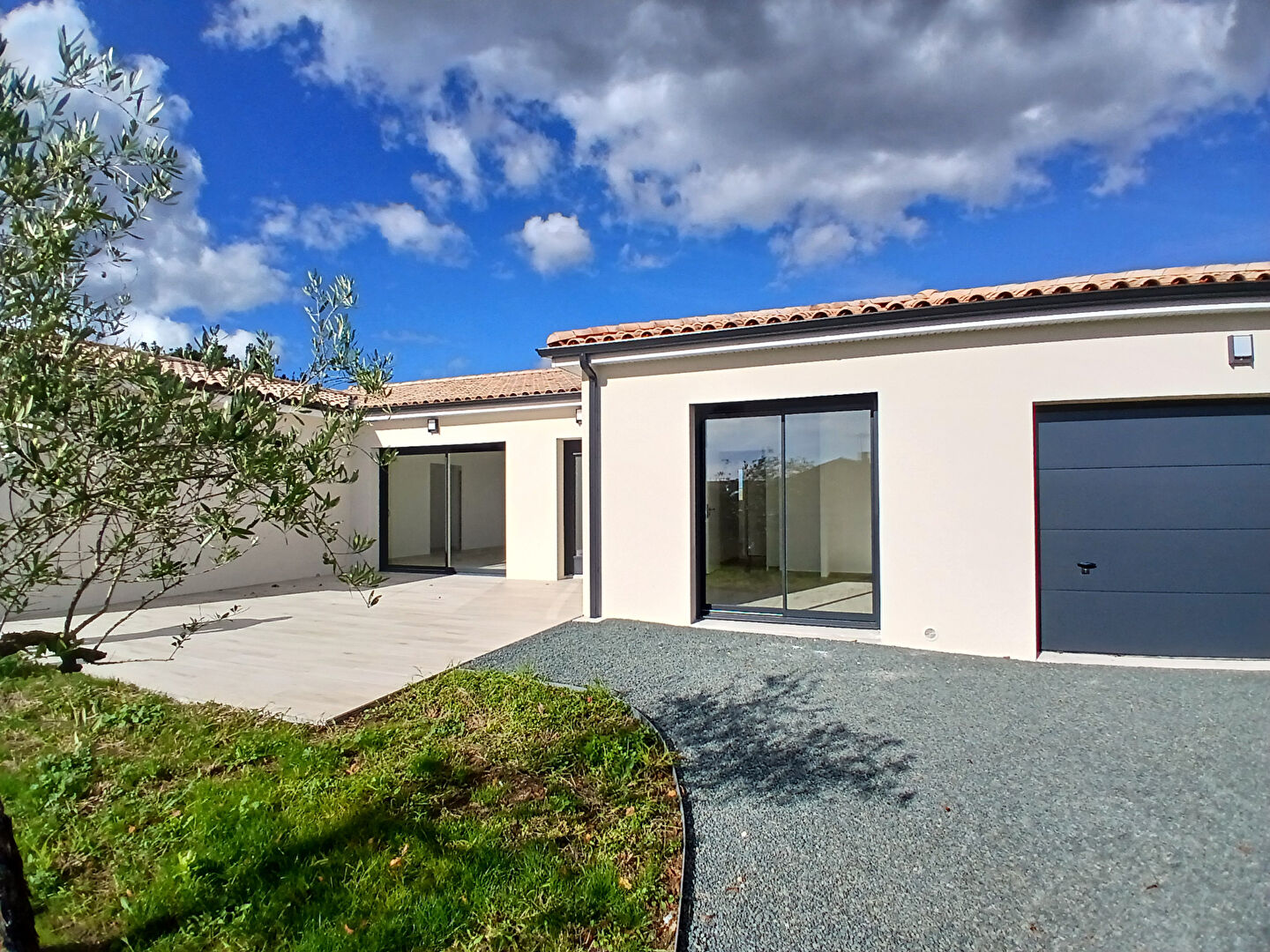 Photo MEDIS - MAISON PP T 5 NEUVE  133 m2 et garage 22m² image 6/6