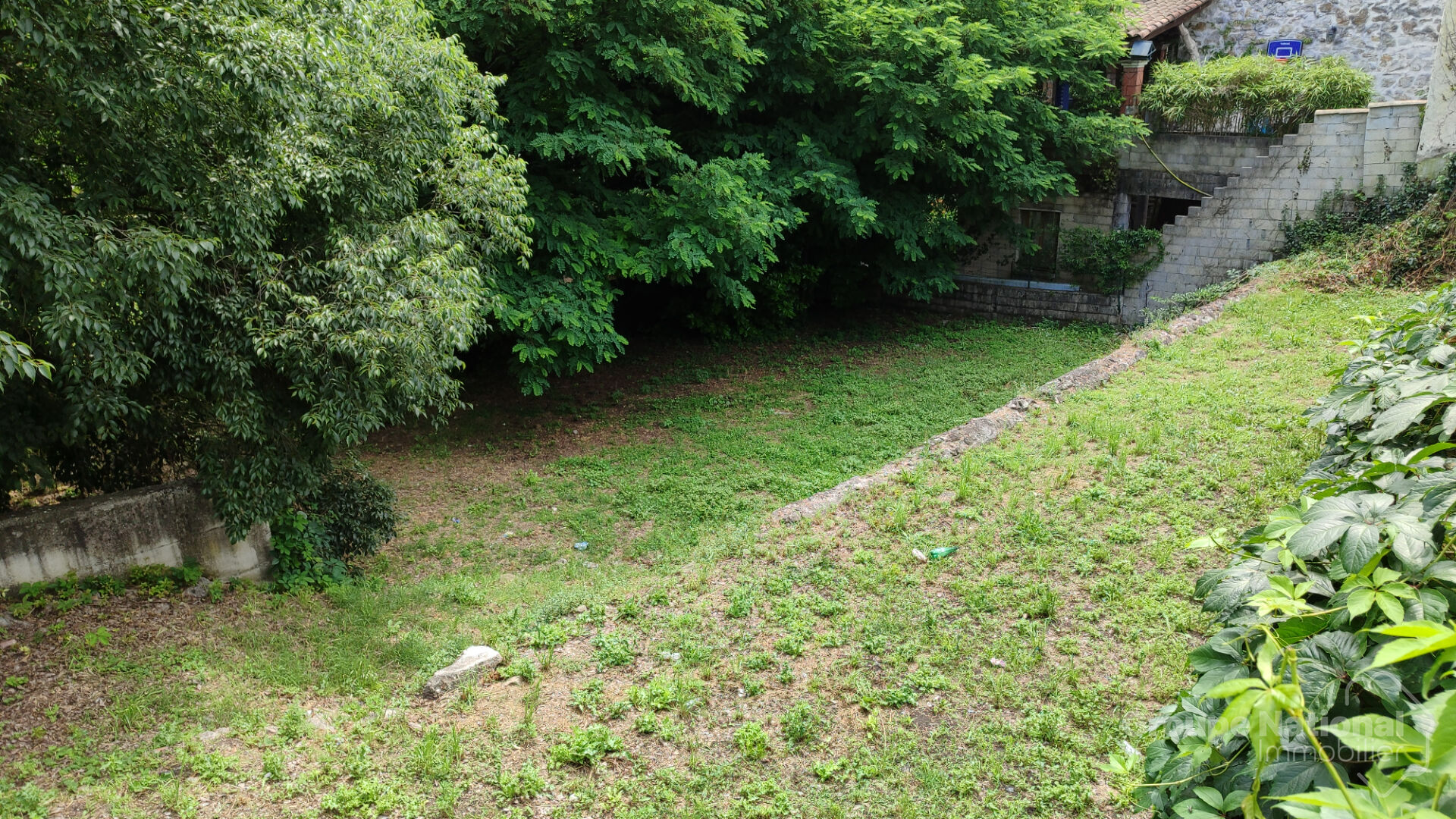 Photo Terrain à bâtir sur Ales 476 m2 image 3/5