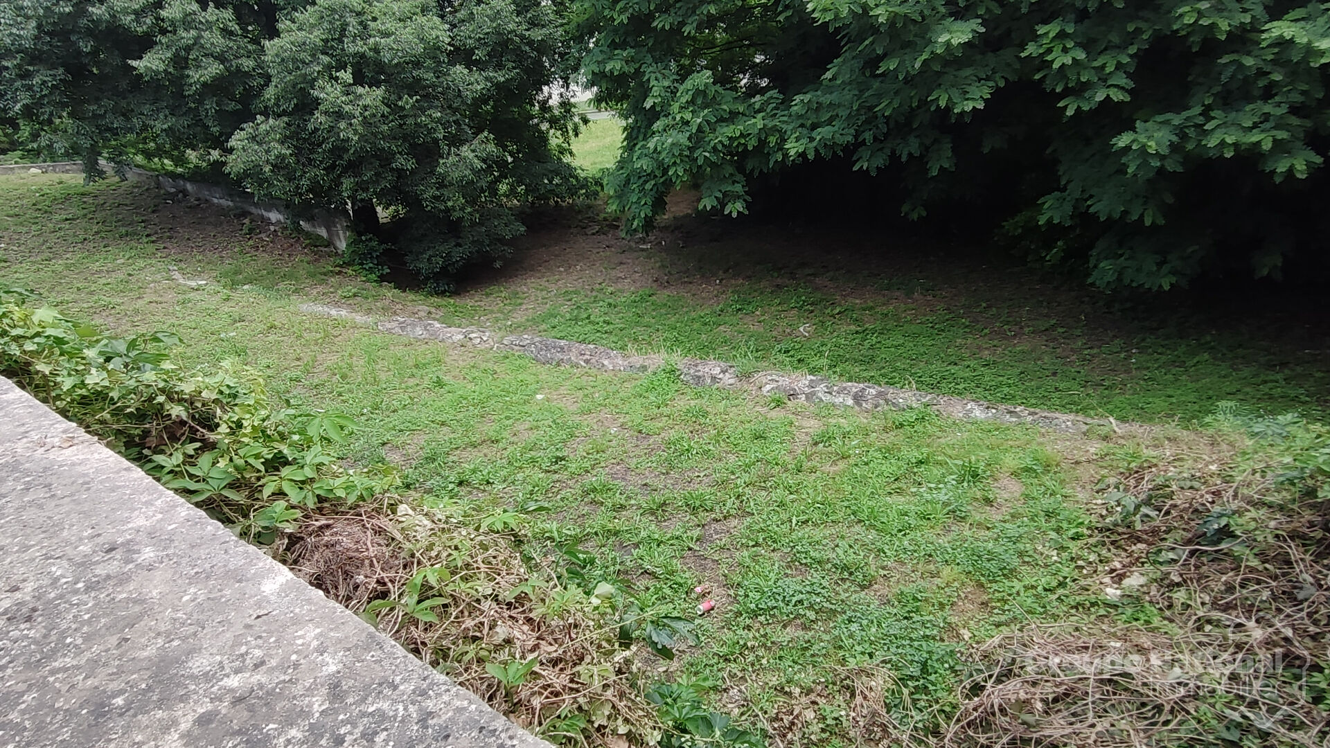 Photo Terrain à bâtir sur Ales 476 m2 image 4/5