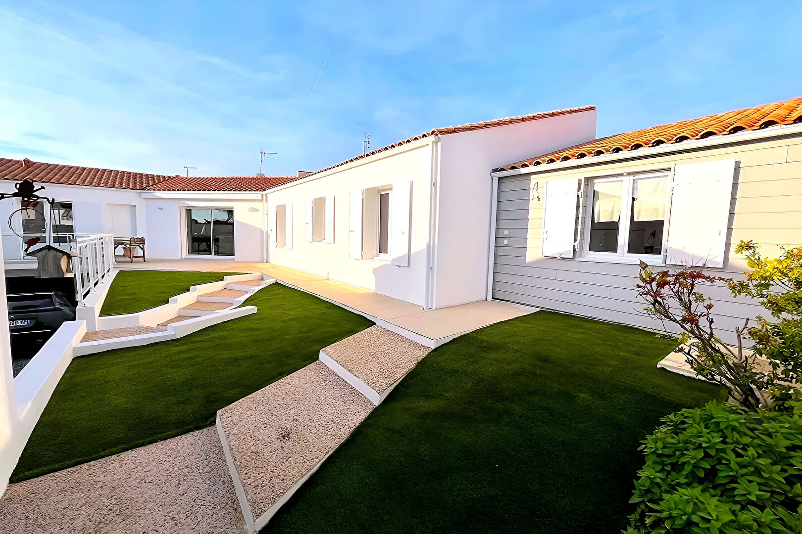 Agence immobilière de BLOWSENS Sainte Soulle - BLOWSENS