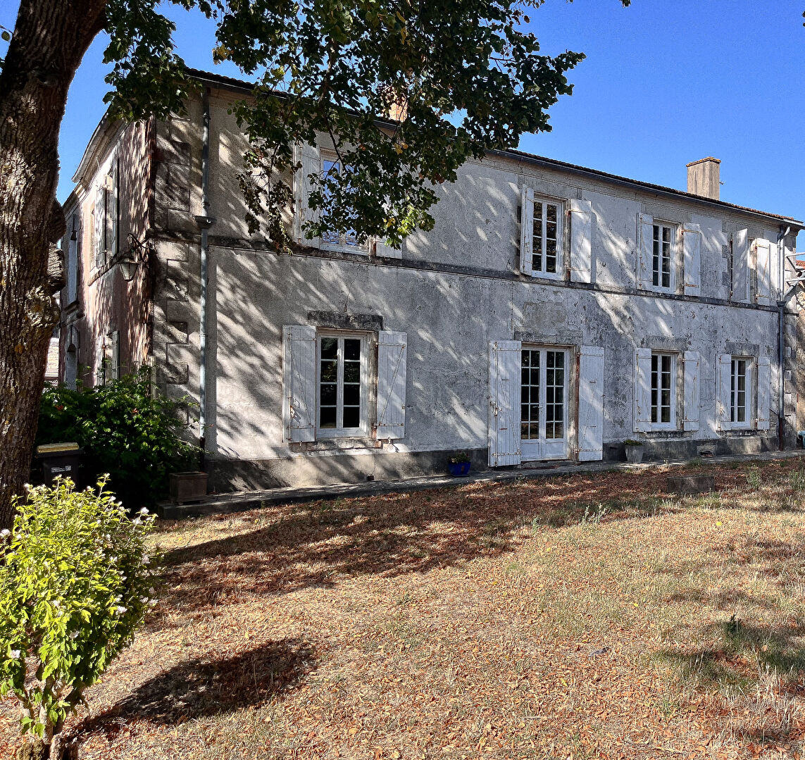 Maison Sainte Soulle 6 pièce(s) 220 m2