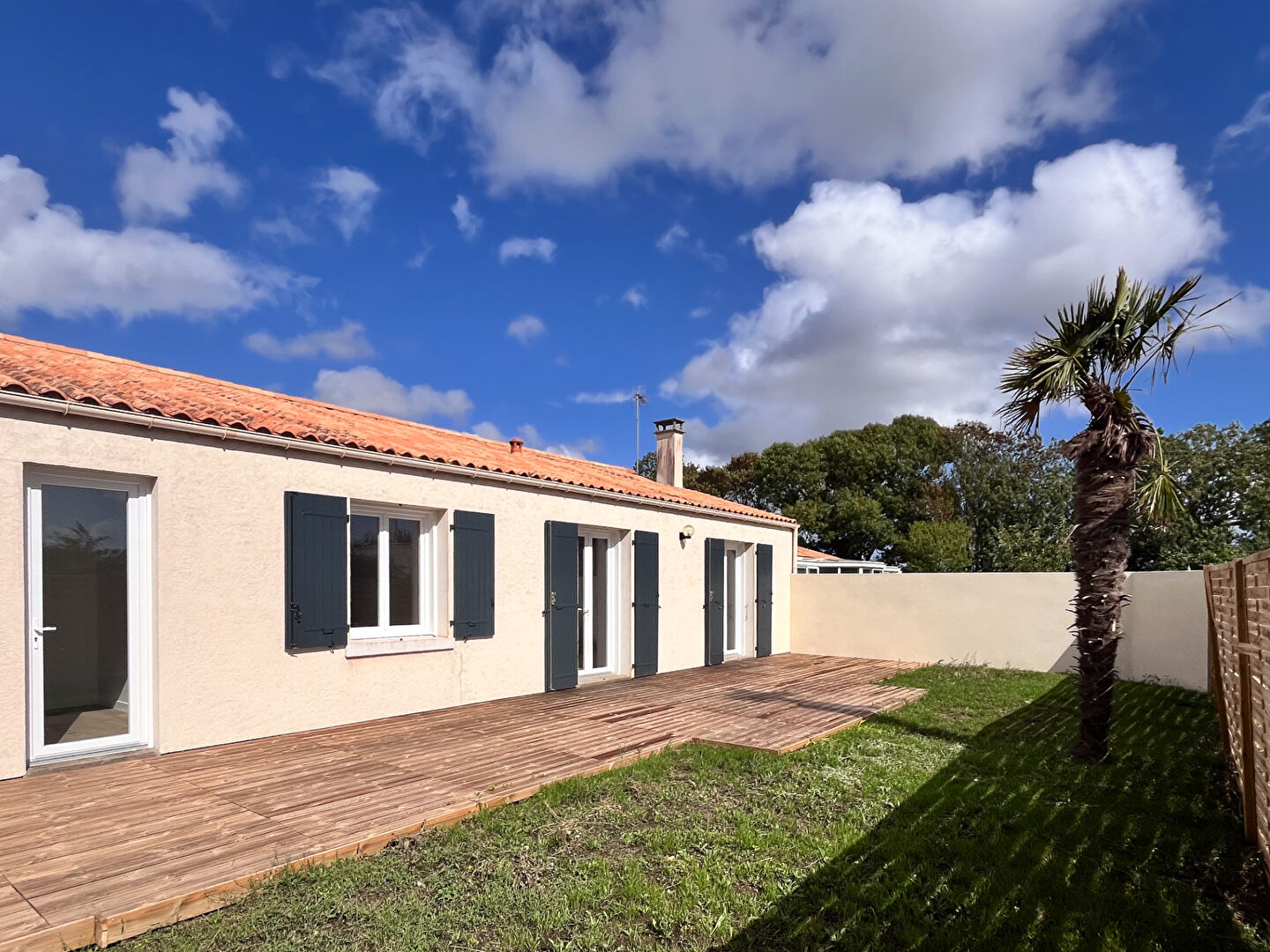 Agence immobilière de BLOWSENS Sainte Soulle - BLOWSENS