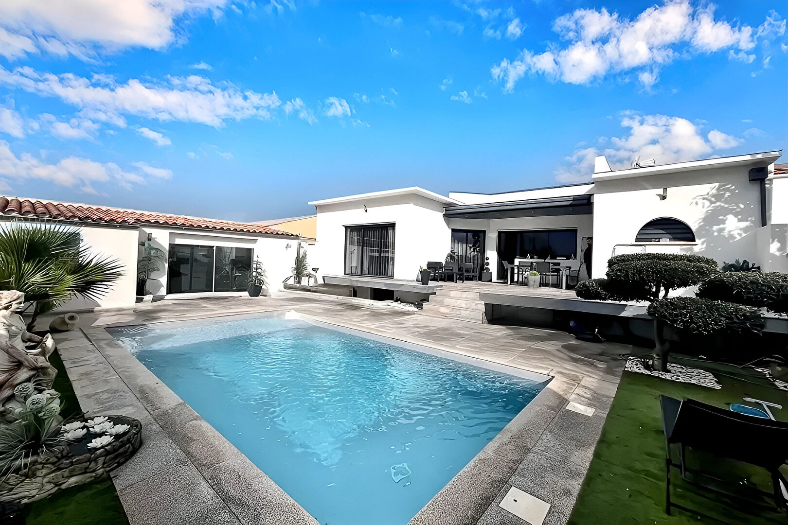 Maison  5 pièce(s) 138 m2 + maison T2 28 m2