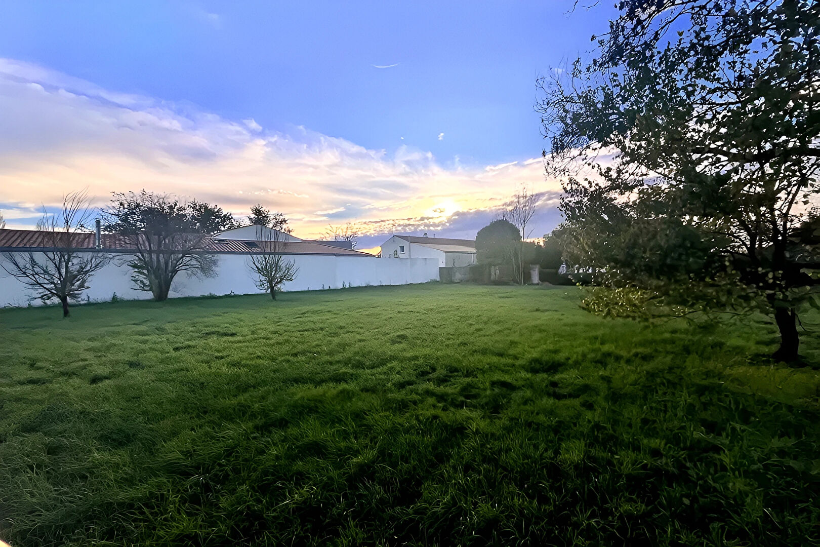 Photo TERRAIN CONSTRUCTIBLE 882 M2 - SAINTE SOULLE image 3/4