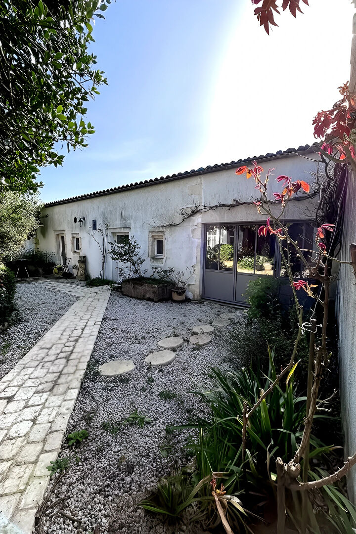 Agence immobilière de BLOWSENS Sainte Soulle - BLOWSENS