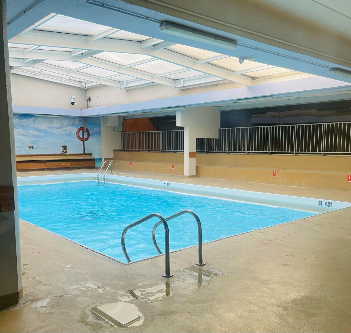 Photo Parking /  Paris 10 image 2/4