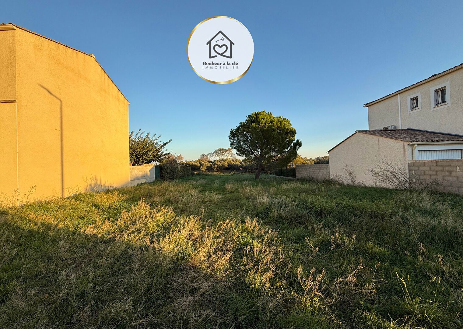 Photo A VENDRE - Terrain constructible image 1/1