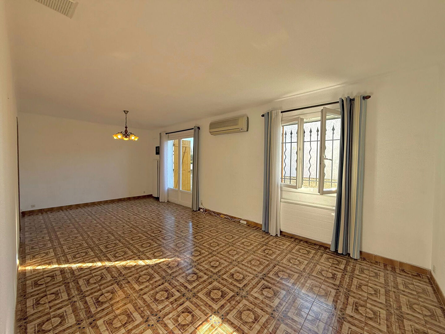 Photo A VENDRE - MARGUERITTES image 2/6