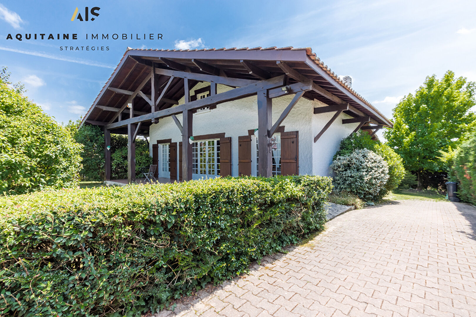 Photo VENDU PAR L AGENCE - EXCLUSIVITE - AQUITAINE IMMOBILIER STRATEGIES - EXCLUSIVITE - MAISON T4 LORMONT 96 M² - PARCELLE 658  M². image 2/6