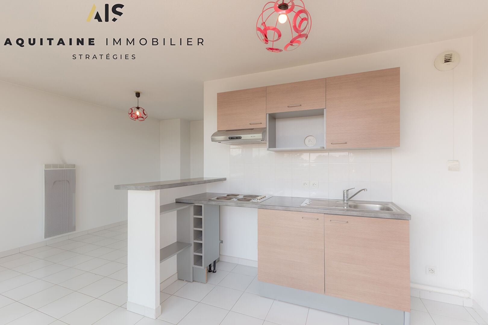 VENDU - AQUITAINE IMMOBILIER STRATEGIES - EXCLUSIVITE - VILLENAVE D'ORNON - APPARTEMENT T3 52 M² + 1PLACE DE PARKING. DERNIER ETAGE.