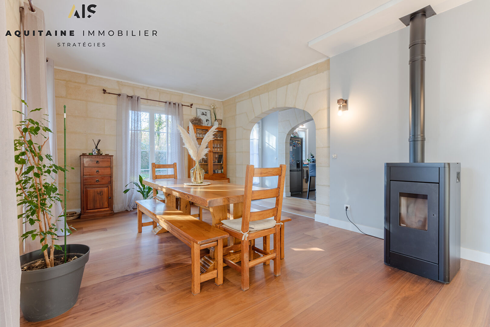 Photo OFFRE D ACHAT ACCEPTEE - AQUITAINE IMMOBILIER STRATEGIES - EXCLUSIVITE - SADIRAC - MAISON T4 120 M² - TERRAIN 1729 M² image 4/6