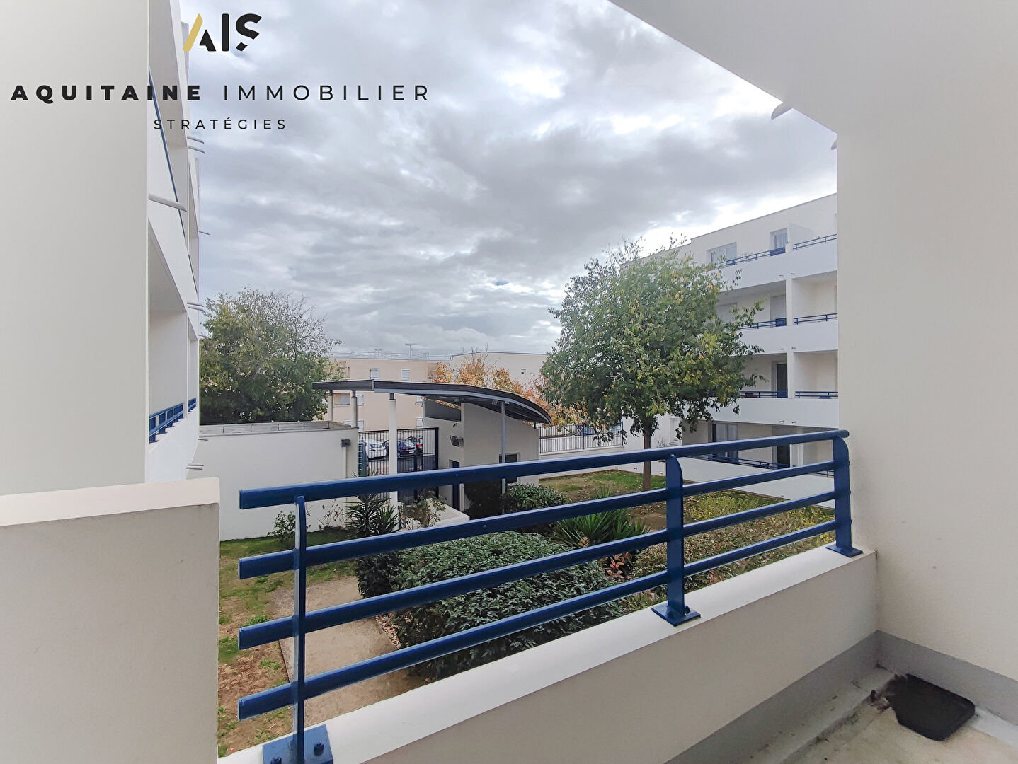 Photo AQUITAINE IMMOBILIER STRATEGIES -EXCLUSIVITE - POITIERS - LIBRE DE TOUTE OCCUPATION - TYPE 2 - 39 M² - PARKING SOUS SOL -  ASCENCEUR image 2/6